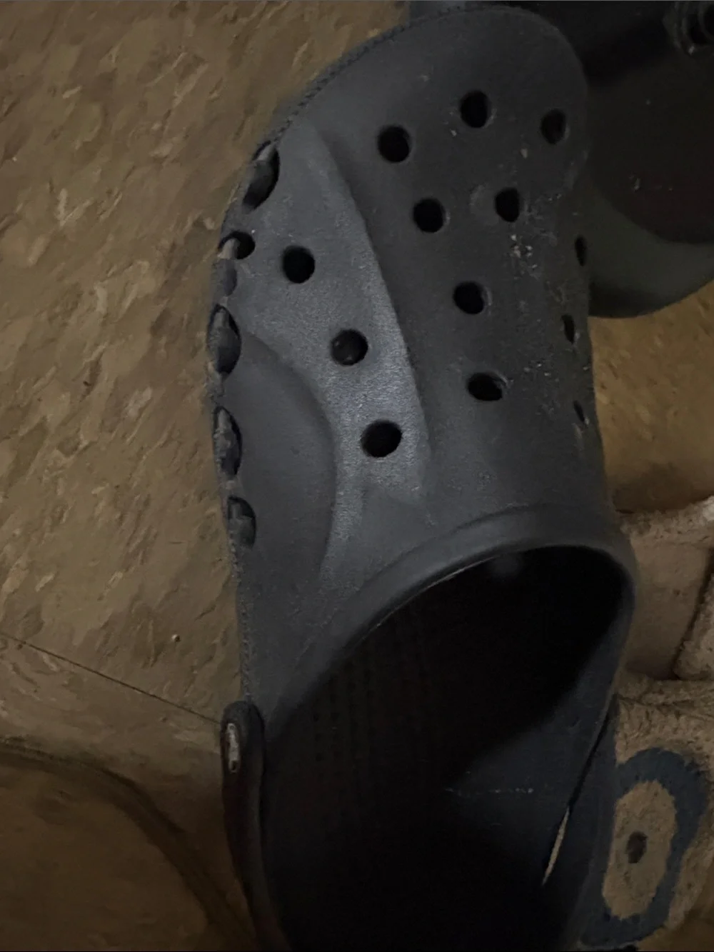 CROCS Men's Noir Vented Slip-On Clog